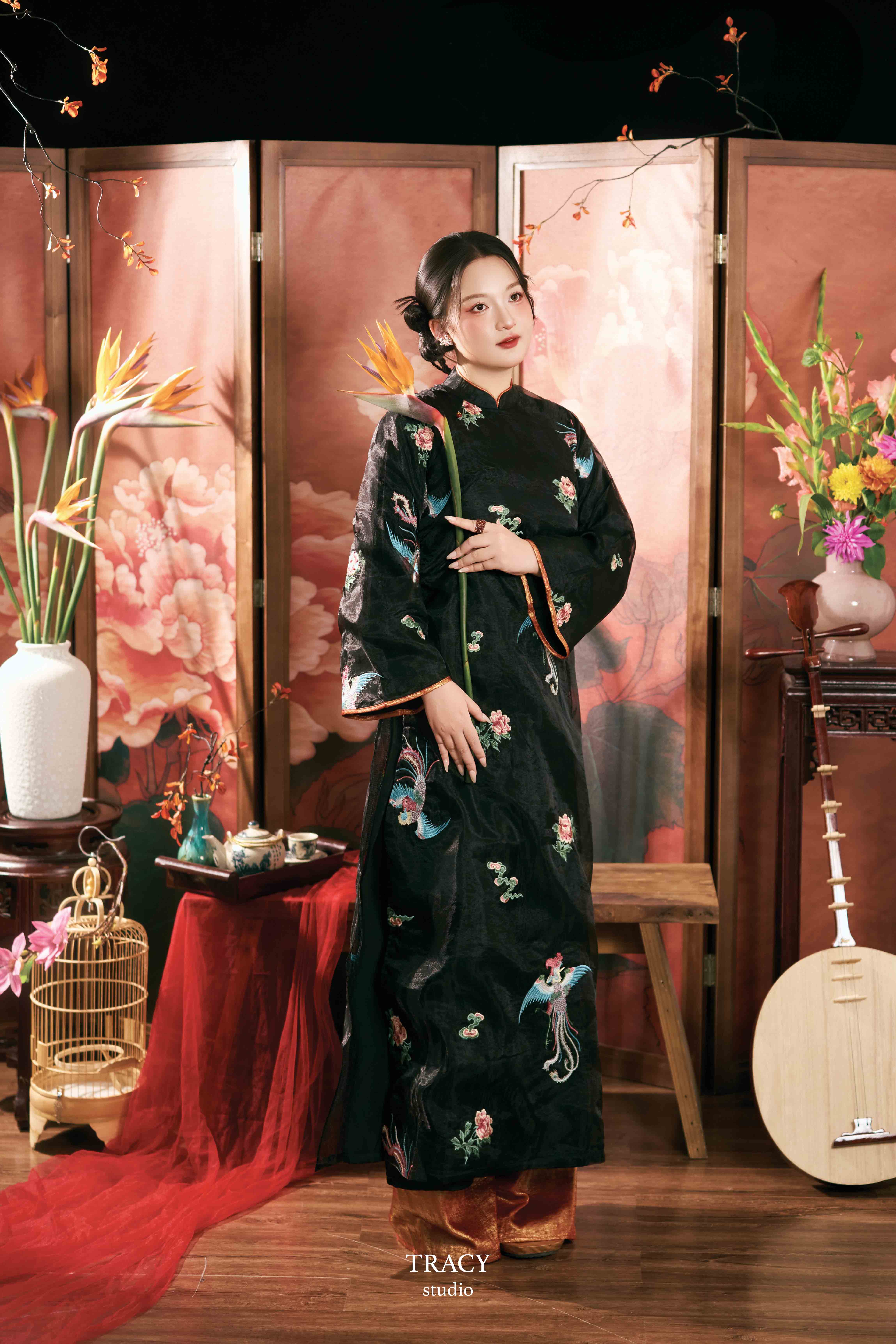 frontend/img/gallery/anh-tet-yem-ao-dai/tracy-studio-chup-ao-dai-tet-gam (4).jpg